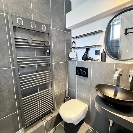 Apartmán Riviera - Le Petit Balcon De L'opera - Old Town Promenade Des 3*